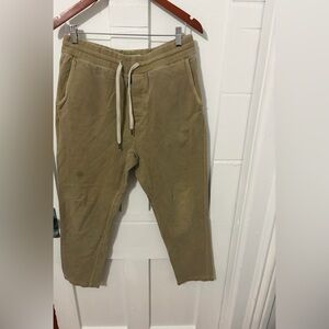 Buck Mason Welterweight Tan
Drawstring Jogger Sweatpants.
